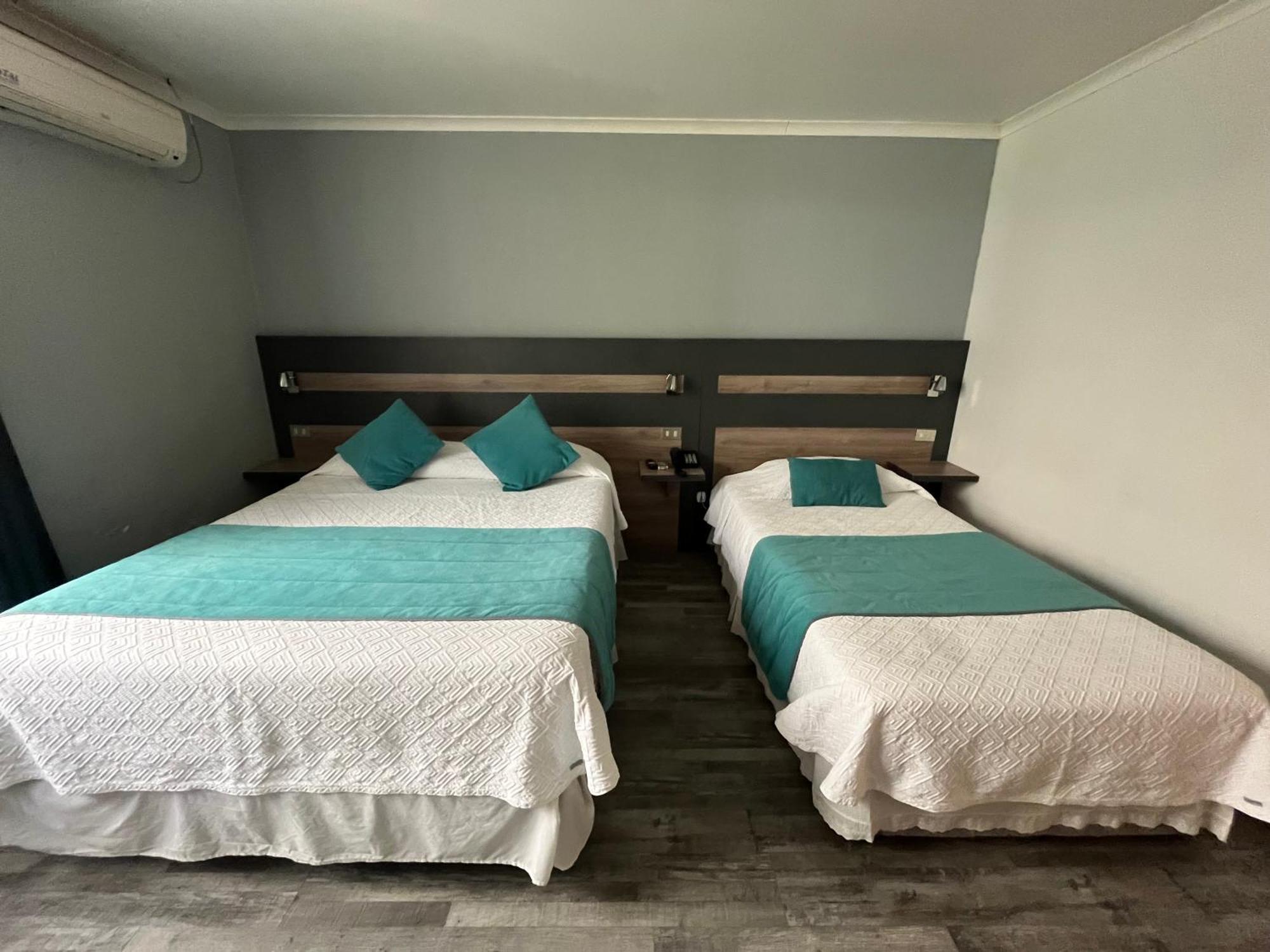 Hotel Real Linares Esterno foto