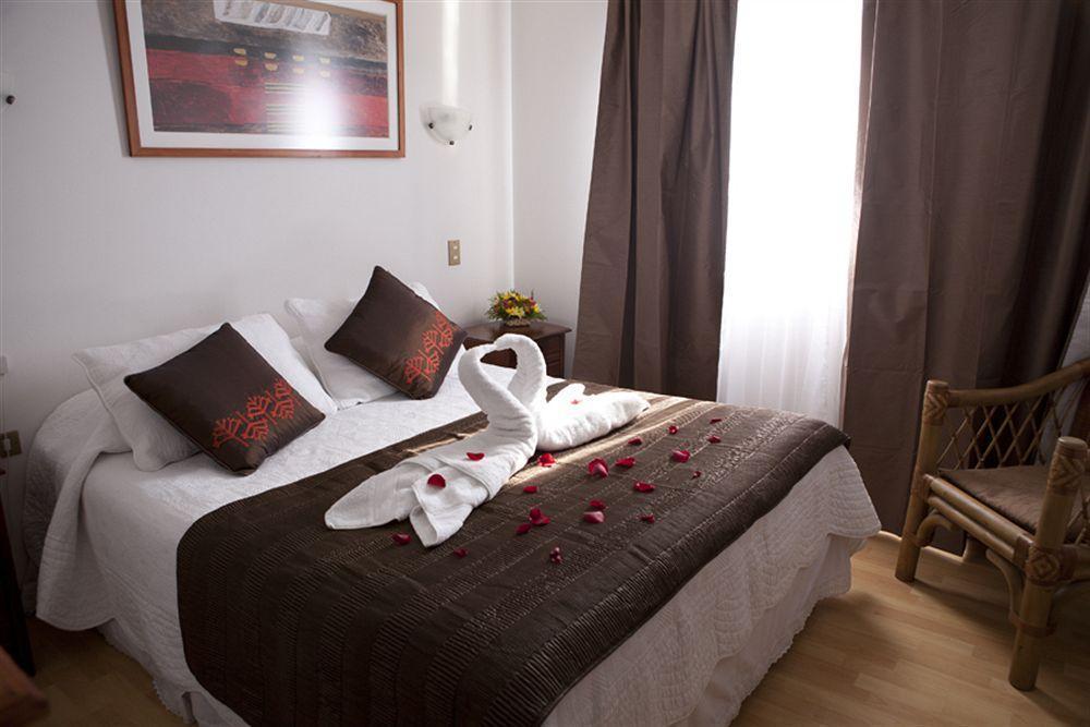 Hotel Real Linares Esterno foto