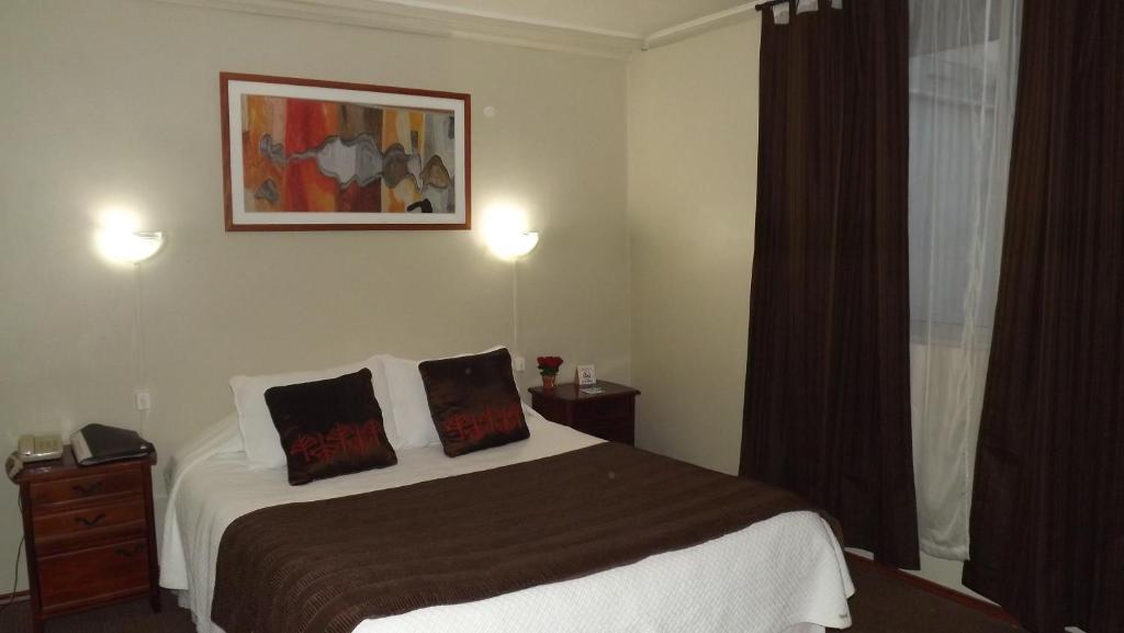 Hotel Real Linares Esterno foto